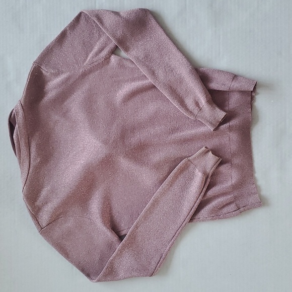 Joseph A. Metallic Rose Gold Sweater Size Large - Picture 8 of 8